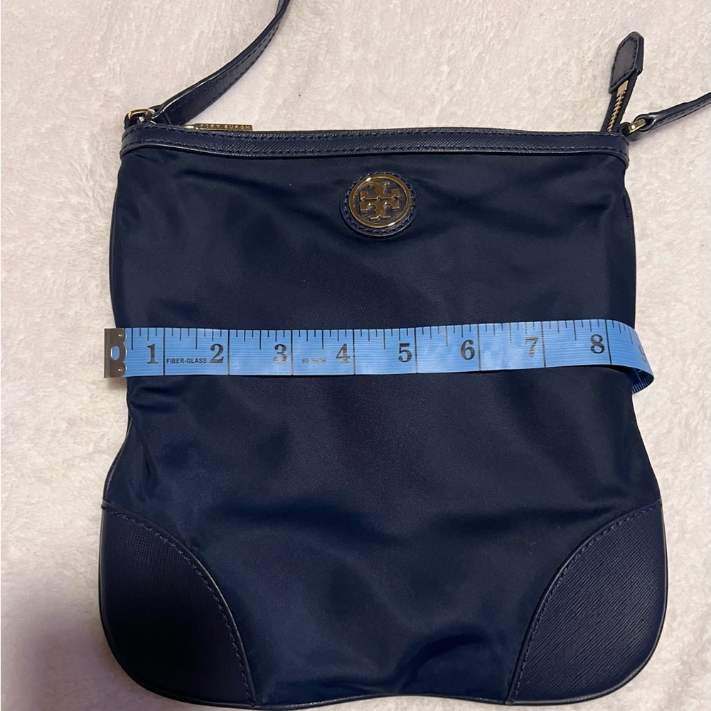 Tory Burch Robinson Nylon Swingpack Navy- Great Condition